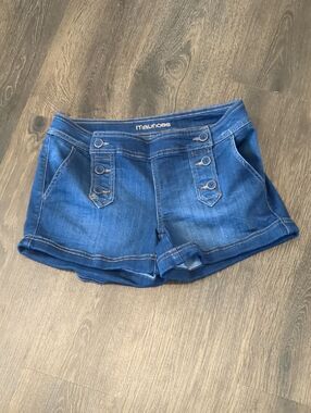 Maurices Dark Blue Denim Sailor-Button Shorts Size 7/8